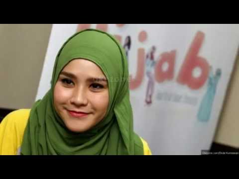 Zaskia Adya Mecca Modis dengan Kerudung Instan TREN hijab yang akhir-akhir ini sedang booming memiliki banyak pilihan model, dari pasmina hingga hijab Turki. Namun, Zaskia ...