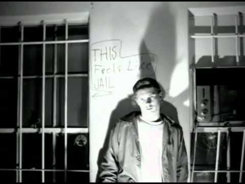Backwards music video - Motley Crue - Home Sweet Home