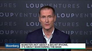Apple Selloff a 'Buying Window' for Investors, Loup's Munster Says