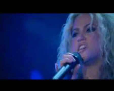 Shakira - Si te vas Live and off the record