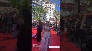 Photographers Call Haifa Wehbe At Cannes 2024المصورين الفرنسيين ينادون اسم هيفاء وهبي في مهرجان كان