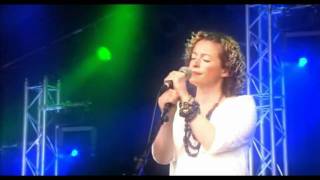 Watch Kate Rusby The Mocking Bird video