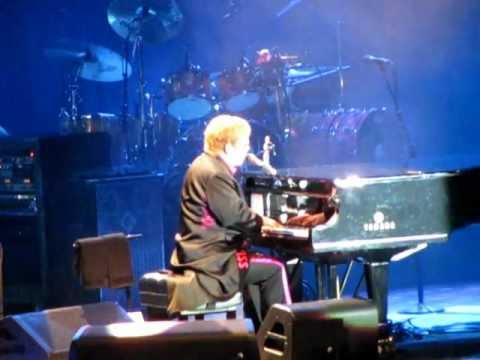 Elton и blue скачать песня