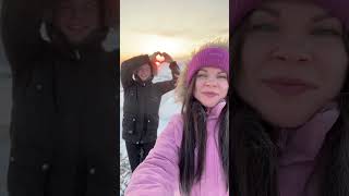 Прогулка До Заката В Городе Полярный