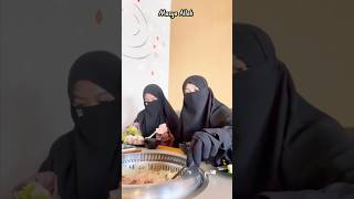 Masya Allah Ukhti Bercadar Cantik Lagi Makan Bersama Sahabat. Makan Pakai Cadar