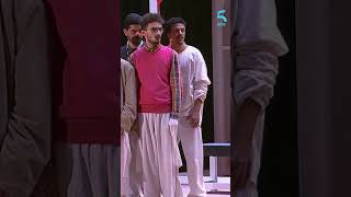 رقصة كوميدية