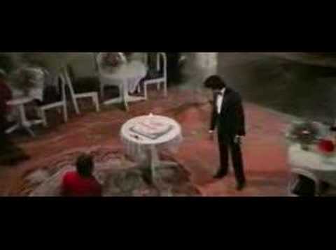 Amitabh Bachaan sings Inteha Ho Gai Intezar Ki from Shaarabi