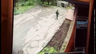 Видео В Красноярске на ул Кутузова /~ маньяк следил за девочкой от Masha Vlasova, улица Кутузова, Красноярск, Россия