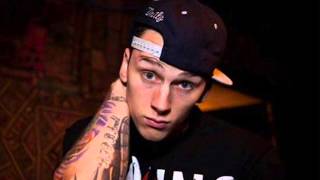 Watch Machine Gun Kelly Started From The Bottom freestyle video