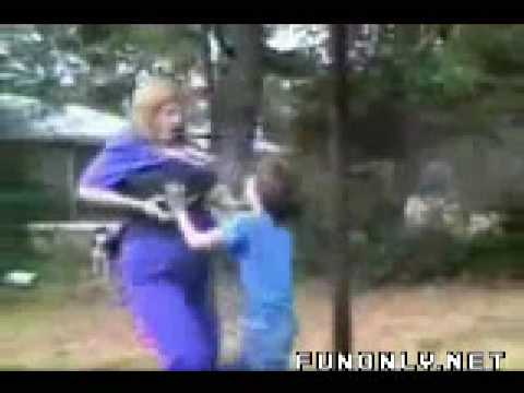When fat mom can't get out from a tire swing