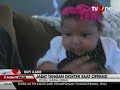 Bayi Genggam Tangan Dokter Saat Operasi Caesar images Bayi Genggam Tangan Dokter Saat Operasi Caesar