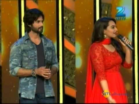 Dance India Dance Season 4 December 07 2013 - Shahid Kapoor...