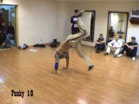 bboy Moon (Post Scriptum crew) vs bboy Funky10 (Post Scriptum crew) at Sakhalin ABC 2009