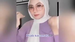 Kacamata Sering Merosot Ketika Menggunakan Hijab? Berikut Tutorialnya