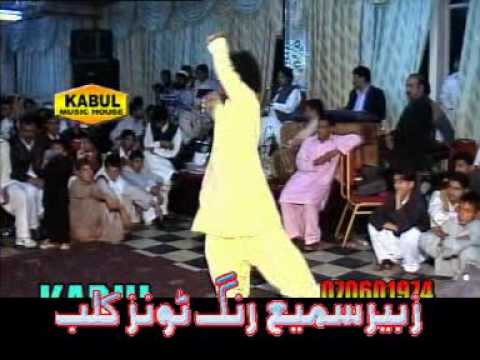 Ghar Aaya Mera Pardesi-Dance