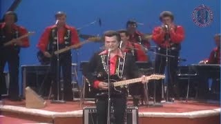 Watch Conway Twitty Honky Tonk Song video