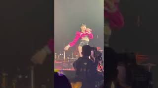 Lisa Fancam World Tour Seoul D2 Playing W Fire