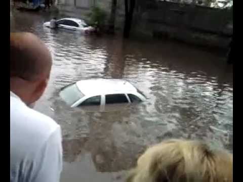Потоп в Киеве на Шутова 2011-07-06