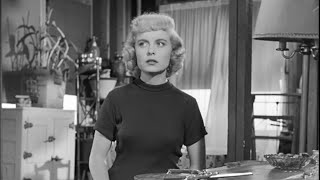 Мег Рэндалл В Фильме «Без Предупреждения» (1952) / Meg Randall In The Movie Without Warning! (1952)