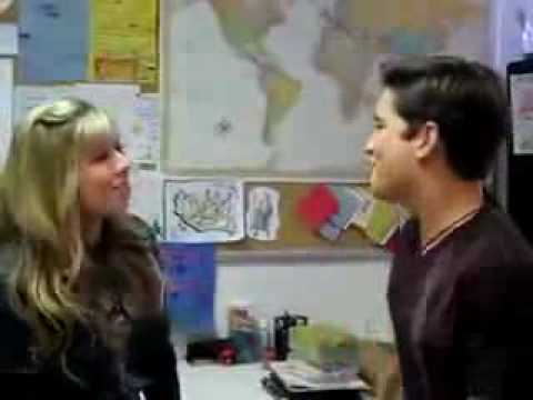 nathan kress and jennette mccurdy kiss. +mccurdy+and+nathan+kress+