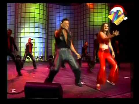 Hrithik Roshan Kareena Kapoor Performance (You are my sonia)