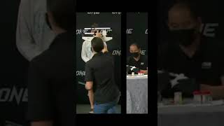 Angela Lee And Stamp Fairtex Weight In