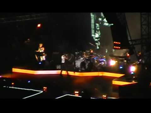 Depeche Mode - Master And Servant (Live in Paris 2009)