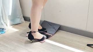 Sneaker And High Heels Crush Laptop