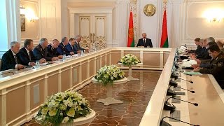 В Беларуси усилят контроль за доходами чиновников и их родственников
