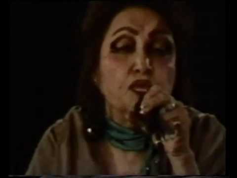 Mujh se pehli si mohabbat Noor Jahan Live.