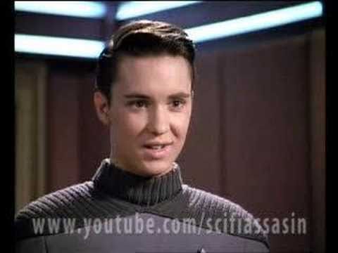 Picard Seduces Wesley