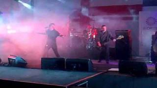 Watch Buitres El Cazador video