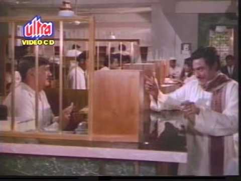 Kishore Kumar in Sadhu Aur Shaitaan (1968) Part 1
