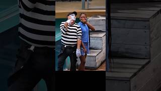 O Mímico Tom E A Menina Envergonhada Seaworld Orlando 10 Nov 2023