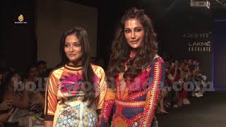 Chitrangada Singh Walks Ramp For Neha Singh At Lfw Winter Festive 2017