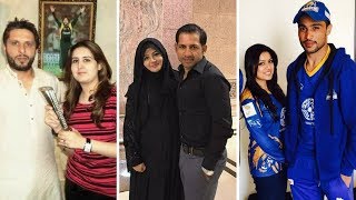15 Stani Cricketers With Their Lovely Wives Cricketers Wife Beautiful Wives