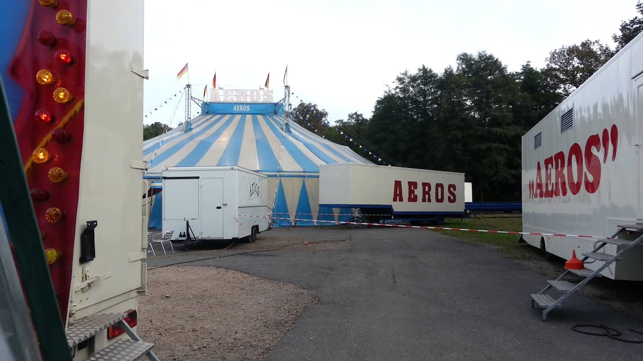 Cirque Éloize - Excentricus Cirque Éloize - Excentricus