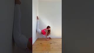 Extreme Splits