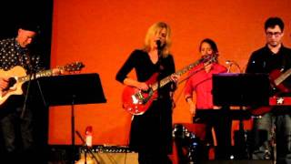 Watch Tanya Donelly Littlewing video