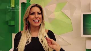 Renata Fan, apresentadora, para Ema.ranhados.