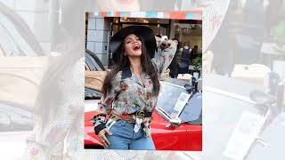 Girls having Car Show Fun. 4K