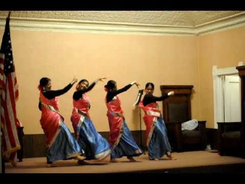 Faguner o mohonaye...by Rumela and her group.