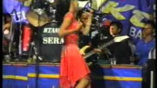 sera-cinta segitiga evi p