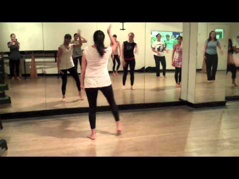 BollywoodBhangra Course with Minila Shah - Gal Meethi Meethi...