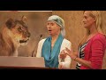 Chimp-attack Victim Lobbies Congress