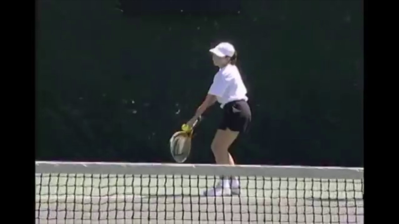 How to Hit a Kick Serve in Tennis