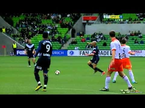 Kevin Muscat hit by sniper in the stands.