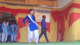 School me dance karti girl bahut jabarjast