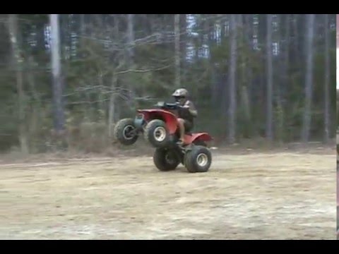 Honda 300ex Atv. 05 Honda Recon, 02 Honda 300ex