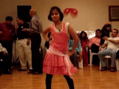 Dance On Mind Blowing Mahiya.